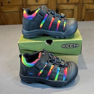 Keen Kids Black and Rainbow Sneakers